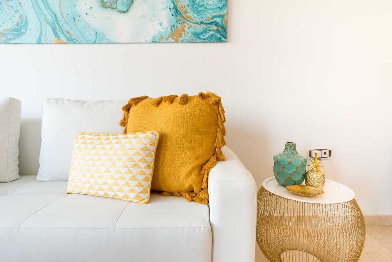 Charming Apartment On The Beach - Pool And Parking Malaga Zewnętrze zdjęcie